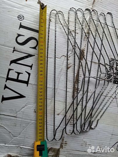 Плечики под верхнию одежду, и ниж. белье., брючные