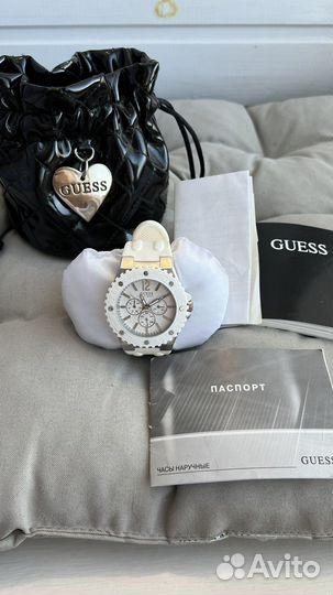 Часы наручные guess