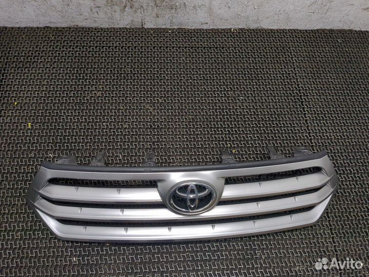 Решетка радиатора Toyota Highlander 2, 2013