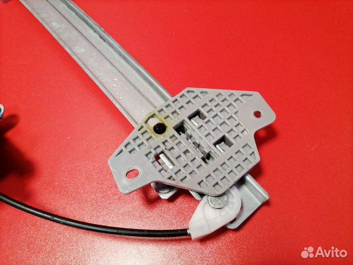 Стеклоподъемник передний правый Hyundai Solaris RB