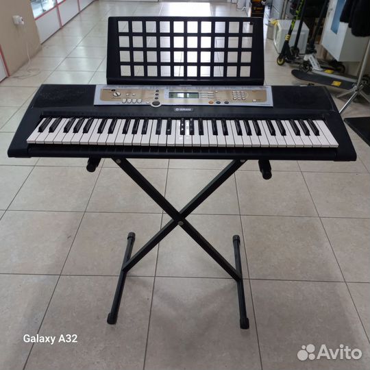 Синтезатор yamaha PSR-R200 (162)