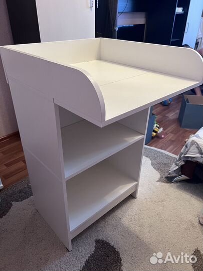 Пеленальный столик