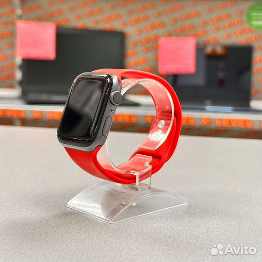 Apple Watch Series 4 GPS 44mm АКБ 80%