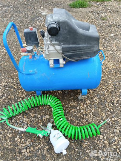 Сдаю воздушный компрессор в комплекте. Я