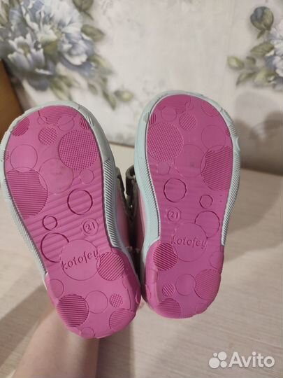 Ботинки на девочку 21 размер новые