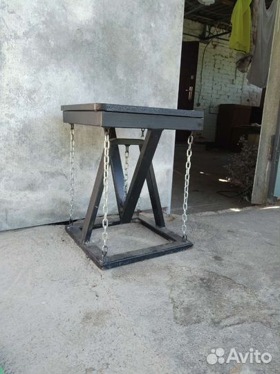 Парящий стул