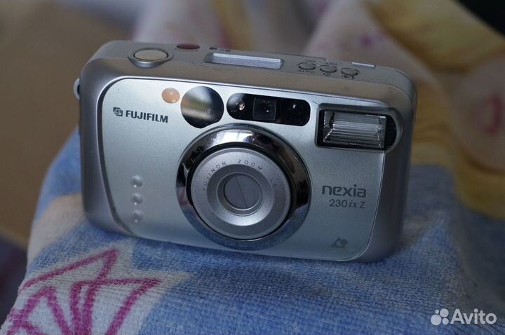 Фотоаппараты Minolta AF 101.Canon AF 7, Fujifilm