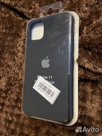 Чехол на iPhone 11