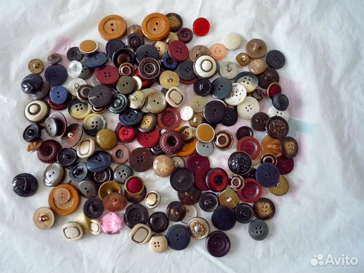Пуговицы,иглы,нитки,пряжа,фурнитура швейная СССР