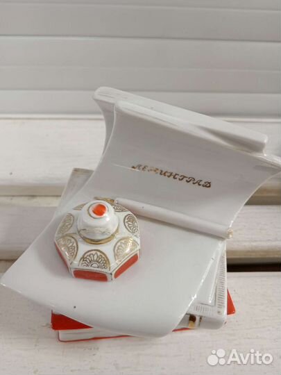 Фарфоровые статуэтки лфз