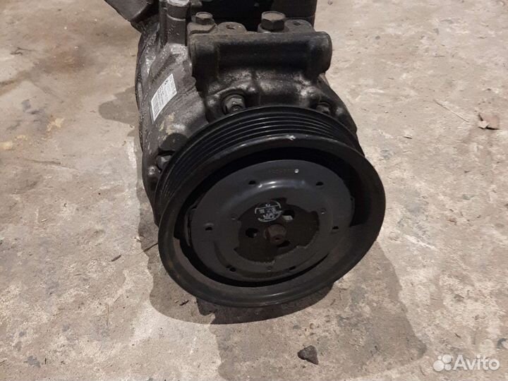 Компрессор кондиционера BMW E60 N52B30AF