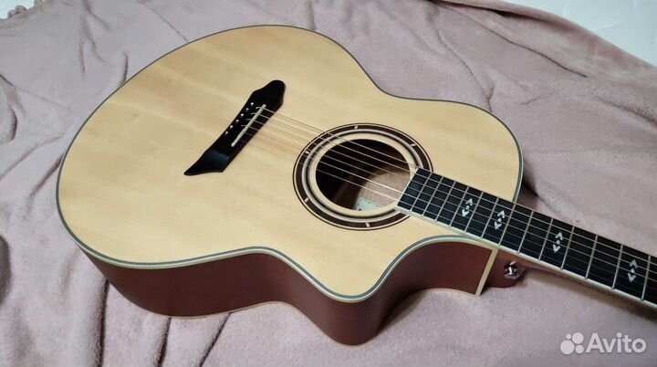 Электро акустическая гитара NG