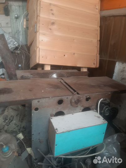 Циркулярная пила станок с фуганком