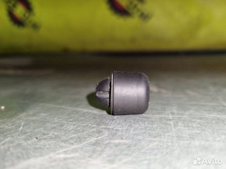 Отбойник капота Kia Rio 4 FB 1.6 2019 перед