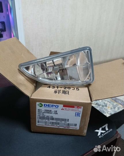 Противотуманная фара Ford Focus 1 (Правая)