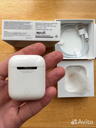 Беспроводные наушники Apple AirPods оригинал