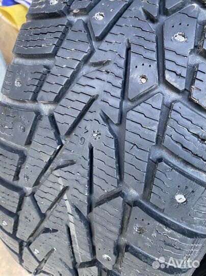 Nokian Tyres Hakkapeliitta 7 SUV 215/65 R16
