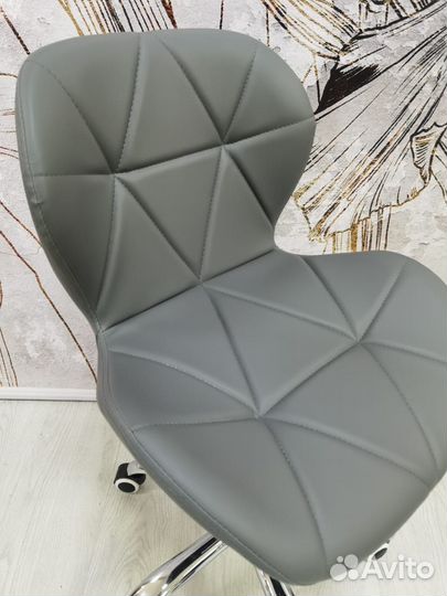 BML-046-D3 кресло офисное серый