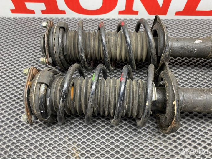 Стойки (амортизаторы) подвески передние Honda
