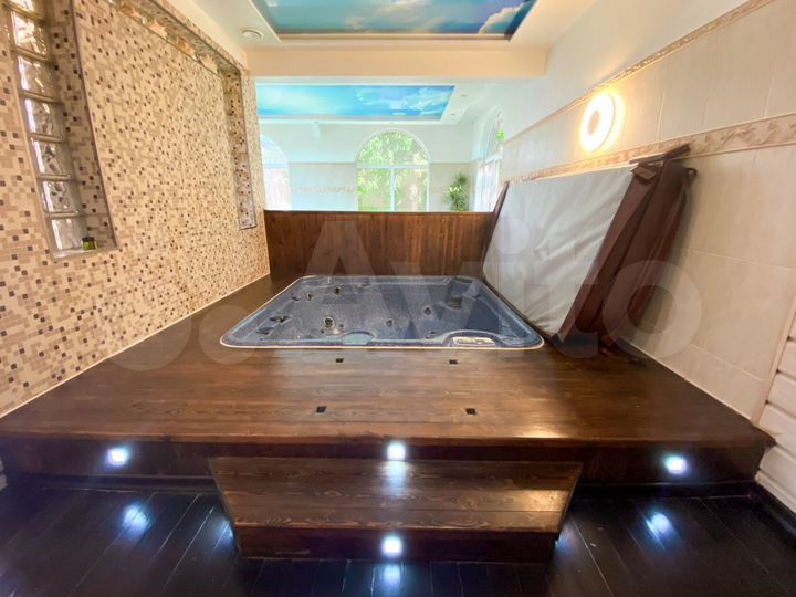 Коттедж 210 м² на участке 25 сот.