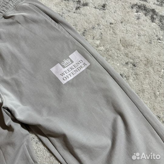 Штаны Weekend Offender новые L