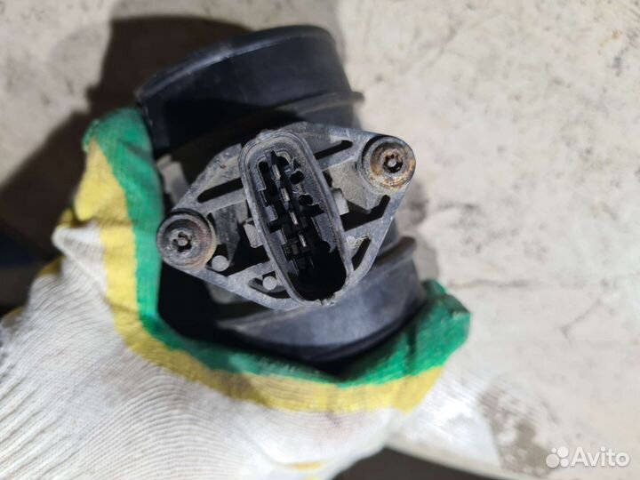 Датчик дмрв Hyundai Santa Fe 2.0D 2008