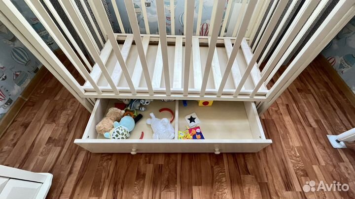 Детская кроватка 