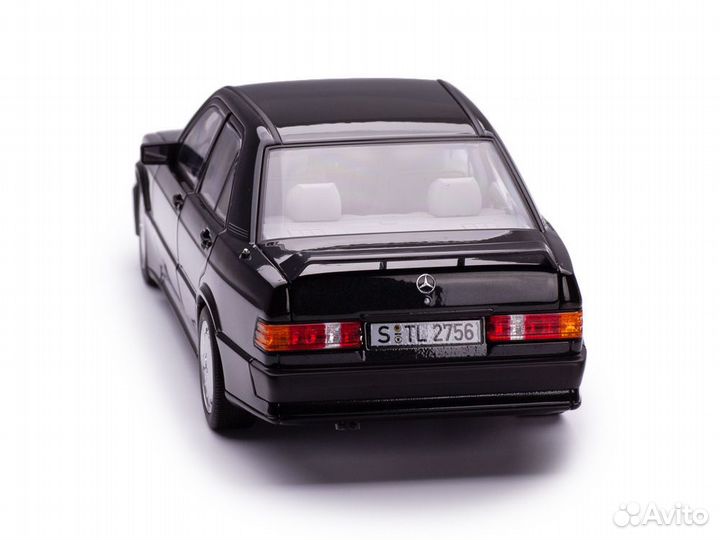 Mercedes-Benz 190E 2.3-16 W201 (Norev 1:18)