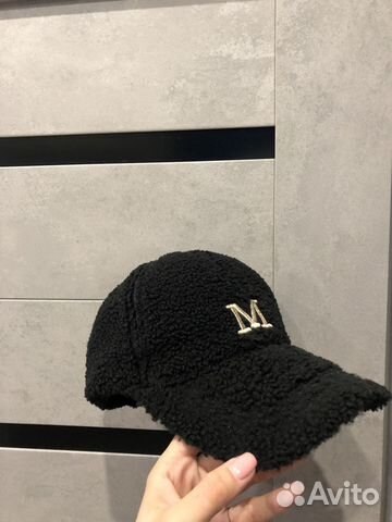 Кепка чёрная женская