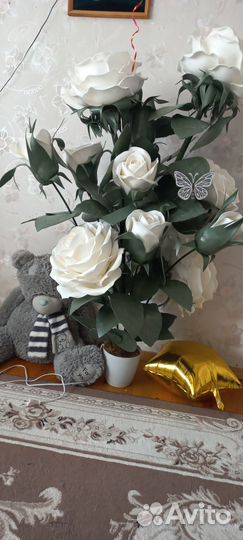 Розы из изолона