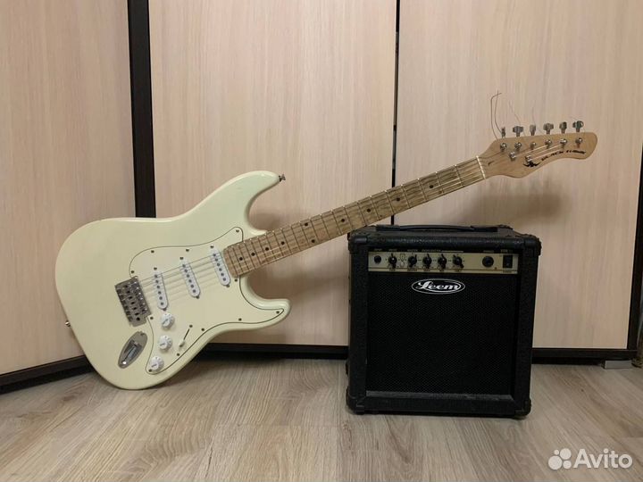 Электрогитара с комбиком бу