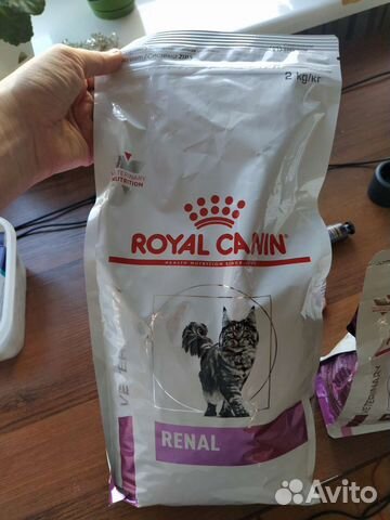 Корм сухой для кошек Роял Канин ренал