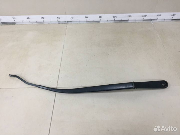 Поводок стеклоочистителя передний правый Hyundai i