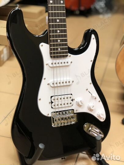 Электрогитара 2 сингла + 1 хамбакер