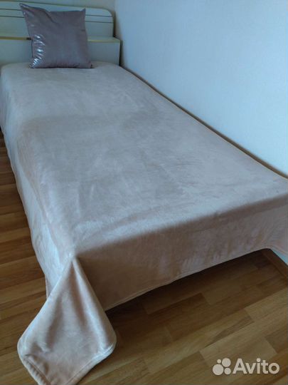 Покрывало, плед