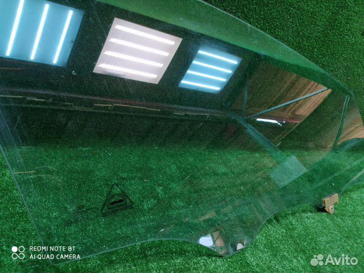 Стекло двери переднее правое Kia Ceed 2 2012-2018