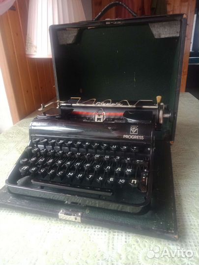 Печатная машинка Olympia Progress