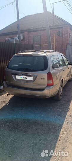 Ford Focus 2 МТ, 2001, битый, 390 000 км