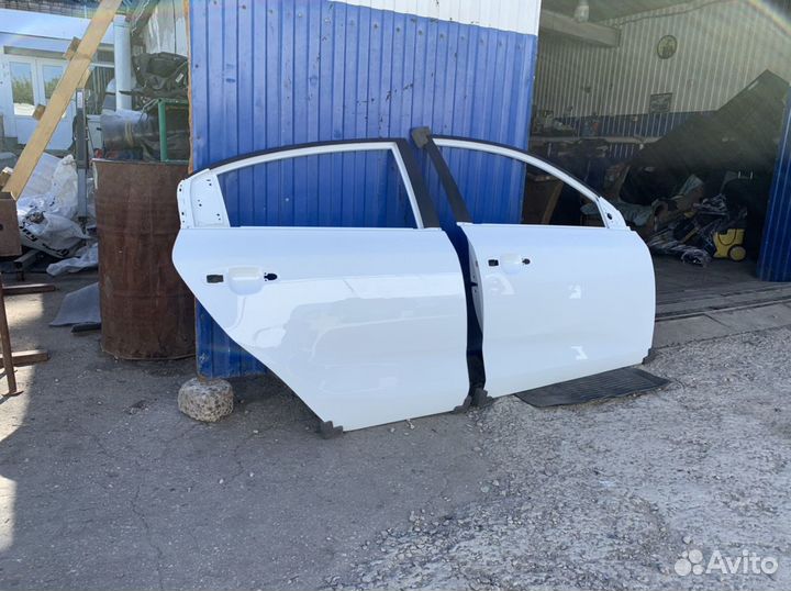 Дверь задняя правая Kia Rio 4 Оригинал 2017-2020