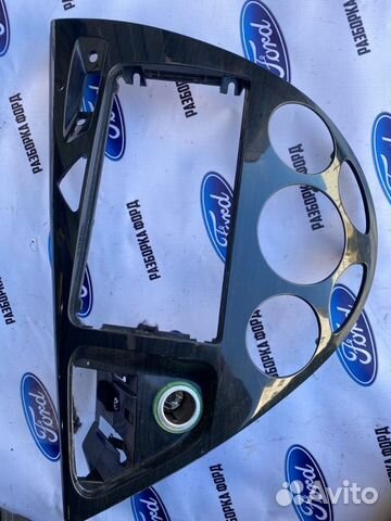 Рамка магнитолы Ford Focus 1 седан хэтчбэк