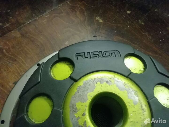 Автомобильный сабвуфер