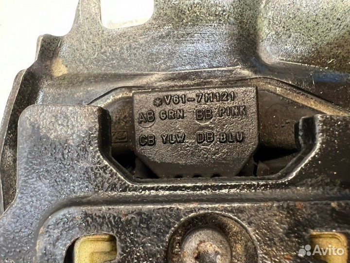 Подушка кпп Ford Focus 3 CB8 1.6L duratec TI-VCT