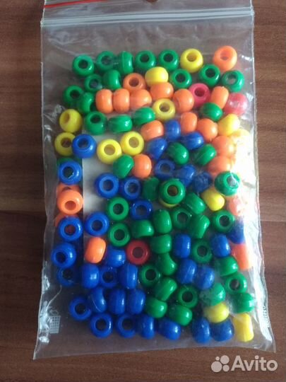 Бисер, пайетки. бусины