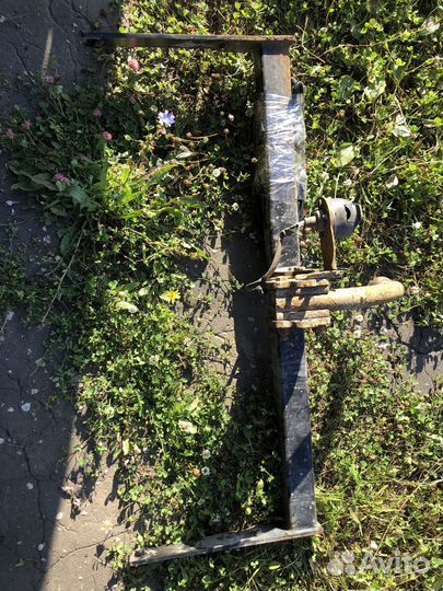 Штатный фаркоп Volkswagen Passat B6