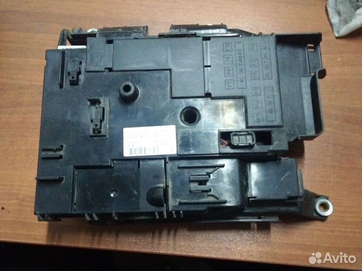 Блок предохранителей Porsche Cayenne 958