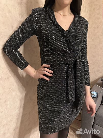 Платье блестящее