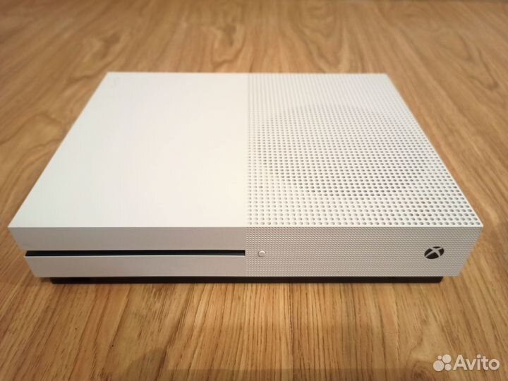 Xbox One S