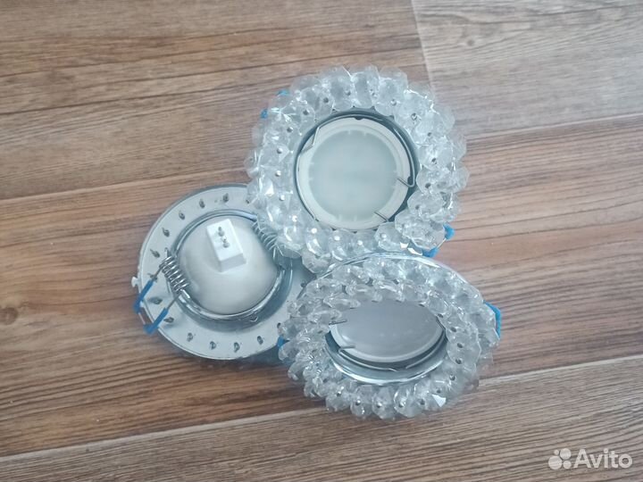 Светильник встраиваемый с лампочкой