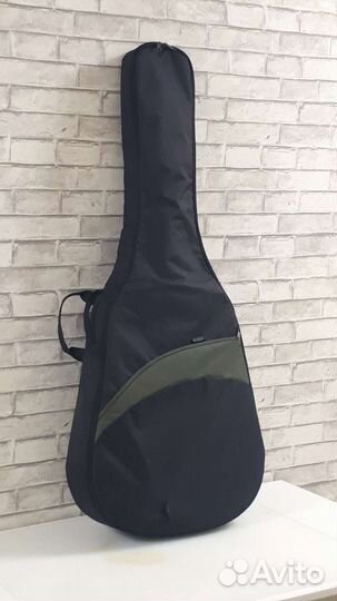 Акустическая гитара