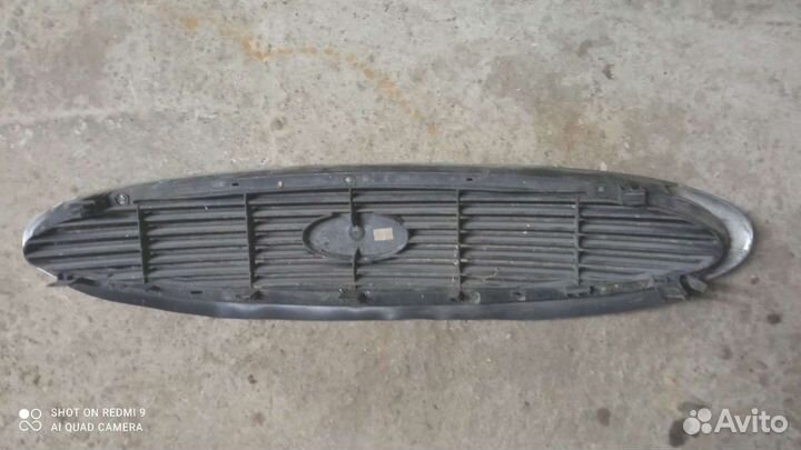 Решетка радиатора Форд Мондео 2